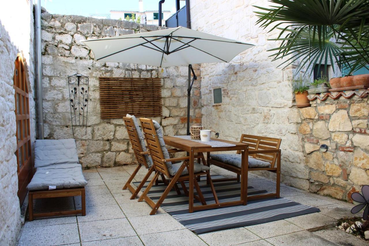 Apartma Joseph's Yard *