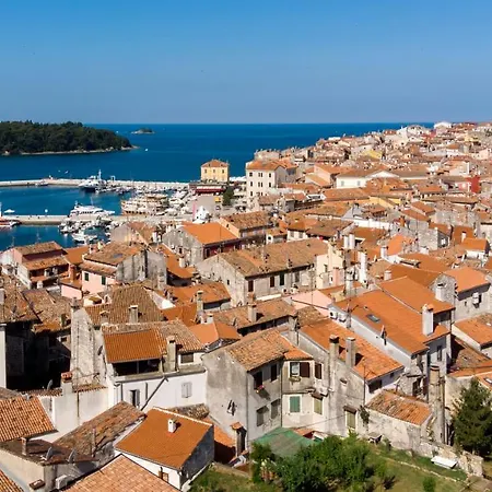 Joseph'S Yard Apartment Rovinj Buitenkant foto