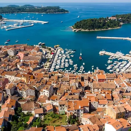 Joseph'S Yard Apartment Rovinj Buitenkant foto